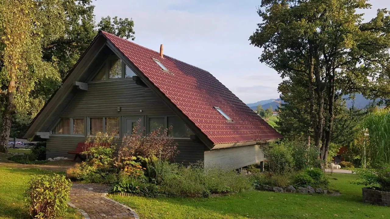 Ferienhaus Chiemgauer Auszeit- Chiemgaukarte Inclusive Siegsdorf